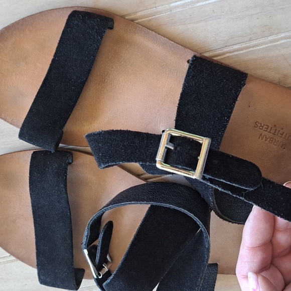 Urban Outfitter Suede Leather Wrap Ankle Strap Boho Flat Everyday Sandals - Picture 8 of 9